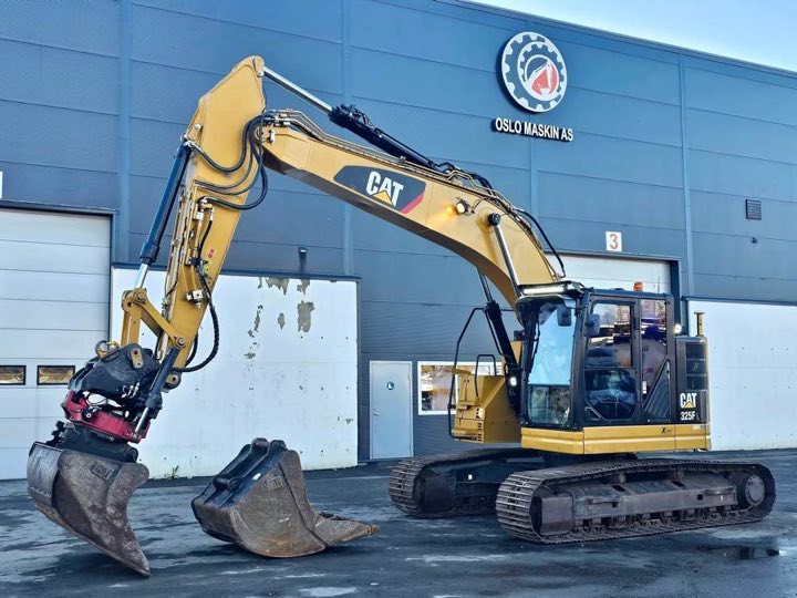 CAT 325FLCR